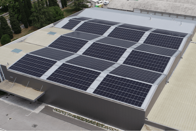 sončne elektrarne na strehi podjetja
